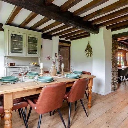1641 Historic Sleeps 16 Bath Bristol