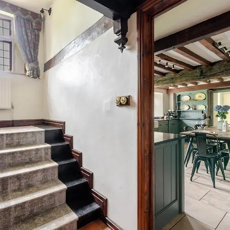 1641 Historic Sleeps 16 Bath Nyaraló Bristol