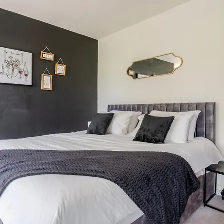 Сasa de vacaciones 1641 Historic Sleeps 16 Bath Bristol