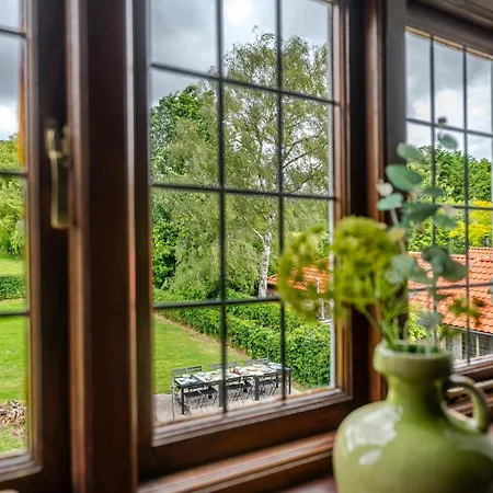 1641 Historic Sleeps 16 Bath Сasa de vacaciones